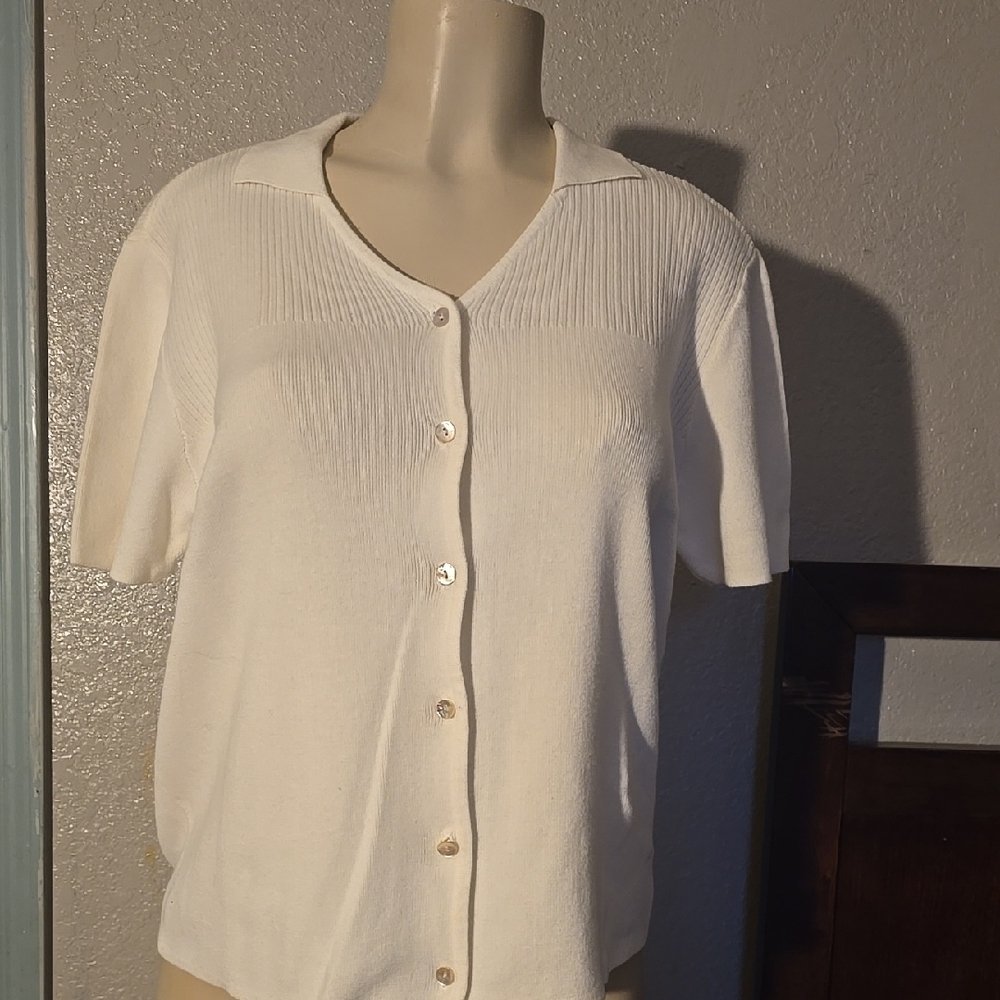 White Button-Up Short Sleeve Top